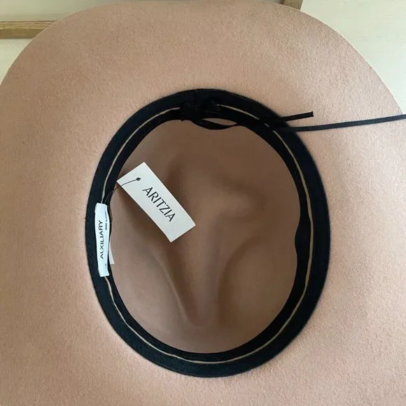 Brand New With Tags Aritzia Auxiliary Beige Wool Western Boho Hat - Picture 6 of 6